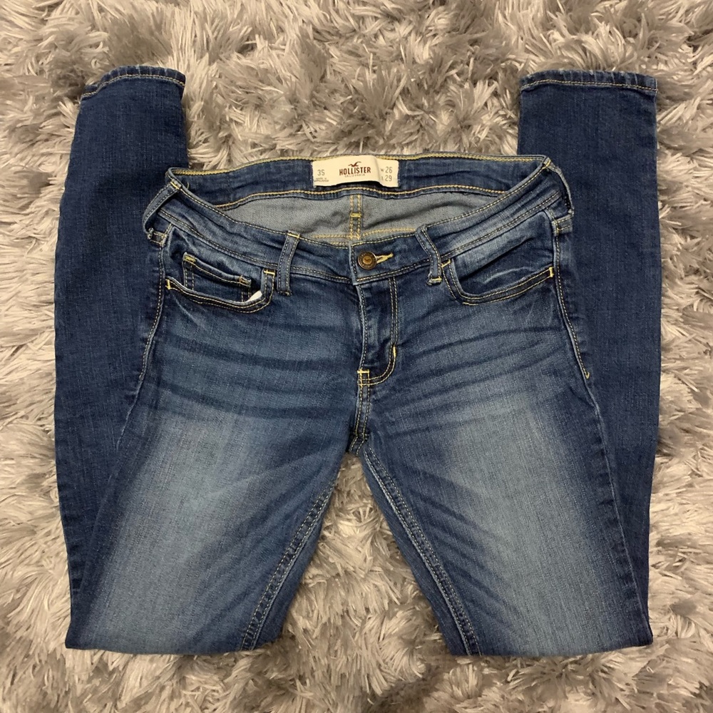 🌻 Hollister Jeans 🌻